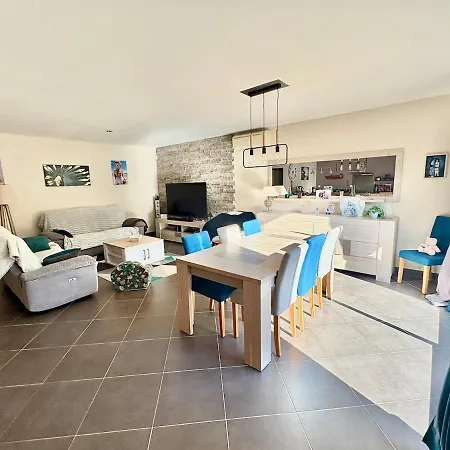 Villa Maison Avec Piscine à Proximité De La Cité