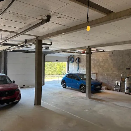 Maison Avec Piscine A Proximite De La Cite *